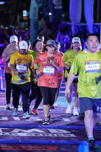 BIB: 4065, 4512, 4542
                            <button type="button" onclick="openModal(26224182)" class="btn btn-primary btn-sm float-right btn-popup" data-toggle="modal" data-target=".modal-high-quality">
                        <i class="fas fa-shopping-cart"></i> Add to Cart
                    </button>
                                            <button type="button" onclick="isThisMe(26224182, true)" class="btn btn-success btn-sm float-right btn-popup btn-isme hidden" data-toggle="tooltip" data-placement="bottom" title="นี่คือรูปของคุณใช่ไหม คลิกที่นี่เพื่อเอาเข้าอัลบั้ม">
                        <i class="fas fa-plus"></i> Add to album
                    </button>
                    <button type="button" onclick="isThisMe(26224182, false)" class="btn btn-warning btn-sm float-right btn-popup btn-isnotme hidden">
                        <i class="fas fa-ban"></i> Remove from album
                    </button>